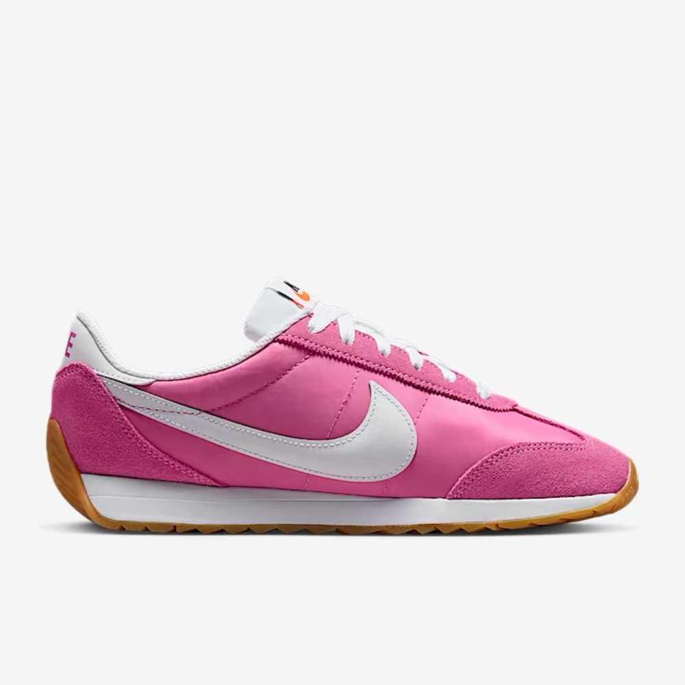 Nike WMNS Pacific
Playful Pink/Gum Light
Brown/Safety Orange/White
HM4771-602 - Picture 6 of 16